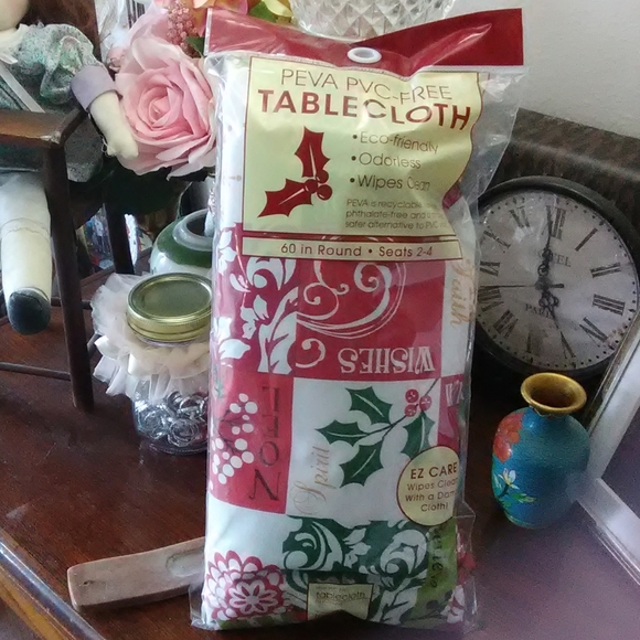 Peva Pvc-free Xmas tablecloth - Picture 1 of 4